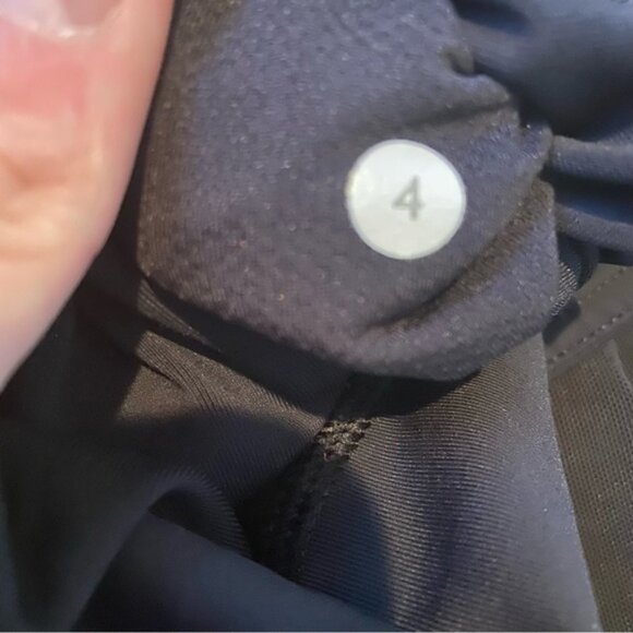 Lululemon Rush Hour 21" Crop Black size 4 - Picture 5 of 8